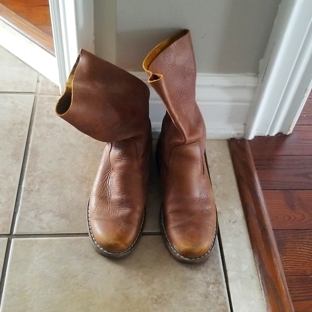 Roots Boots